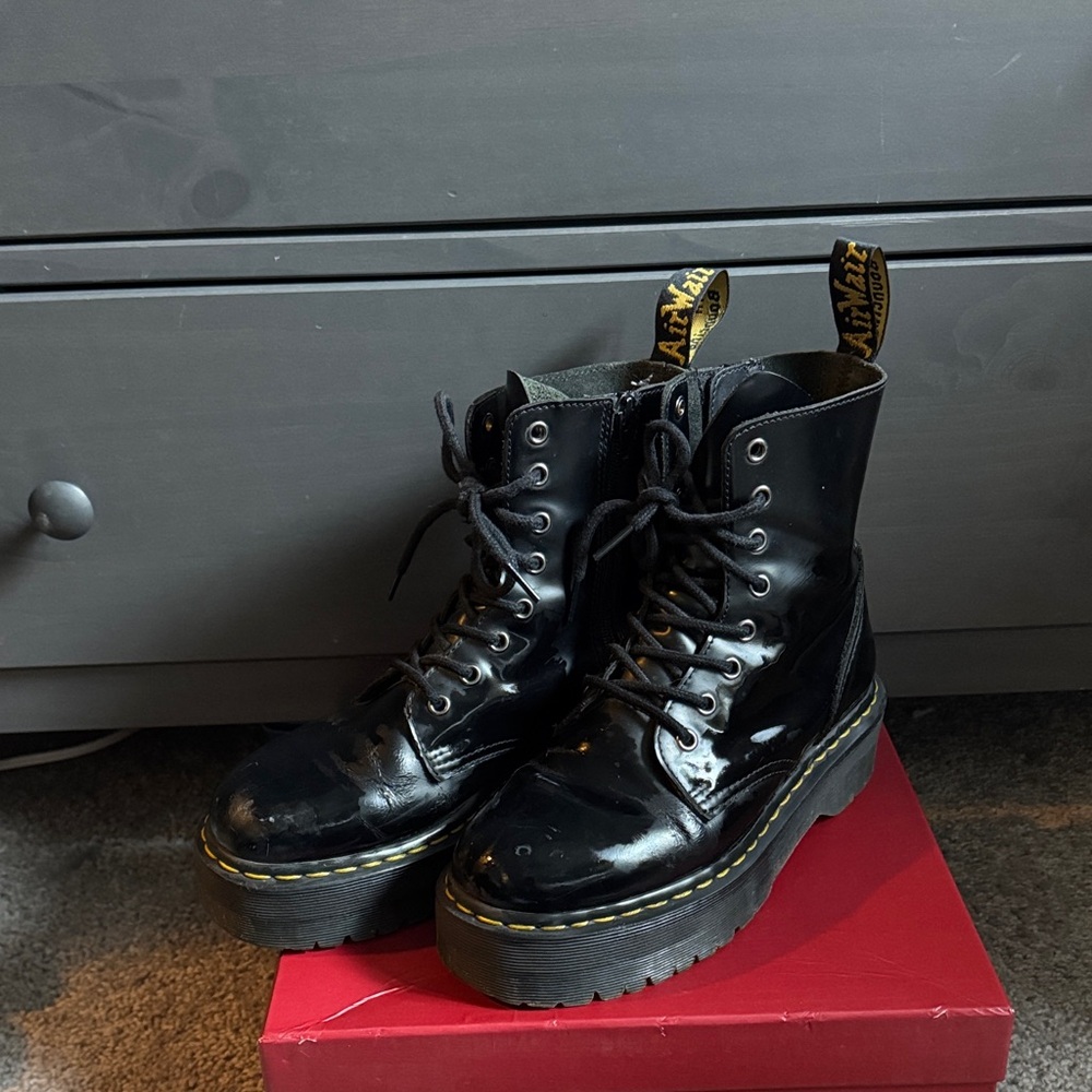 Platform Dr. Martens